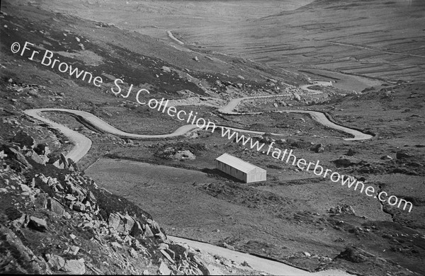 TIM HEALY PASS THE WINDING ROAD FROM ADRIGOLE (TELE)